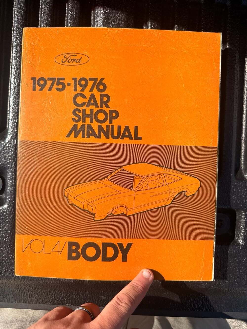 Ford 1975-1976 Car Shop Manual Vol. 4 Body